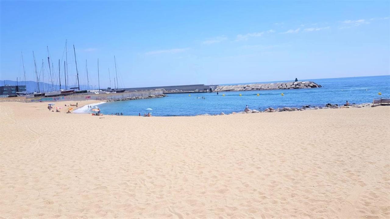 Alexandra'S Beach-Port Бадалона Екстериор снимка